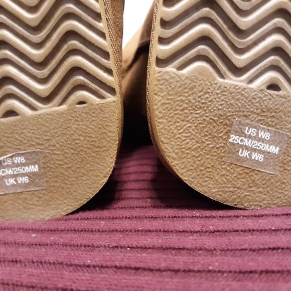 (( Listing #101 )) (( NEW )) Women's Boots - Picture 10 of 11